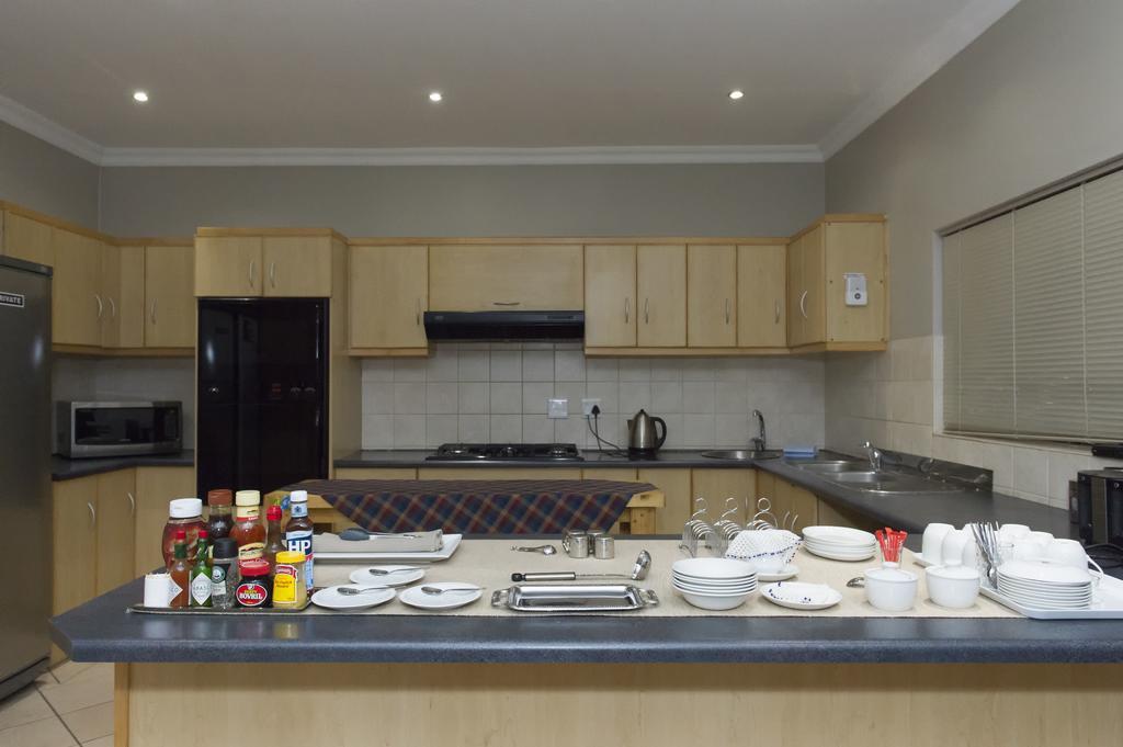 The Suburban Guest House 布隆方丹 外观 照片